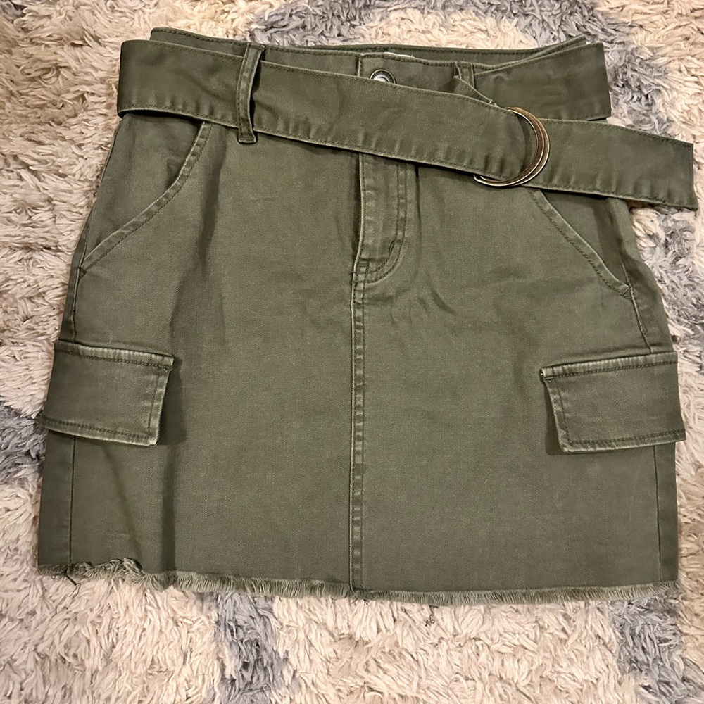 Khaki green mini skirt